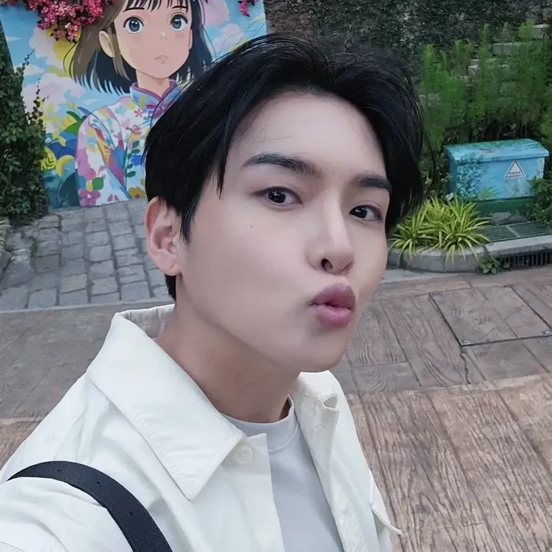 Behind-the-scenes cut of Ryeowook (Super Junior)