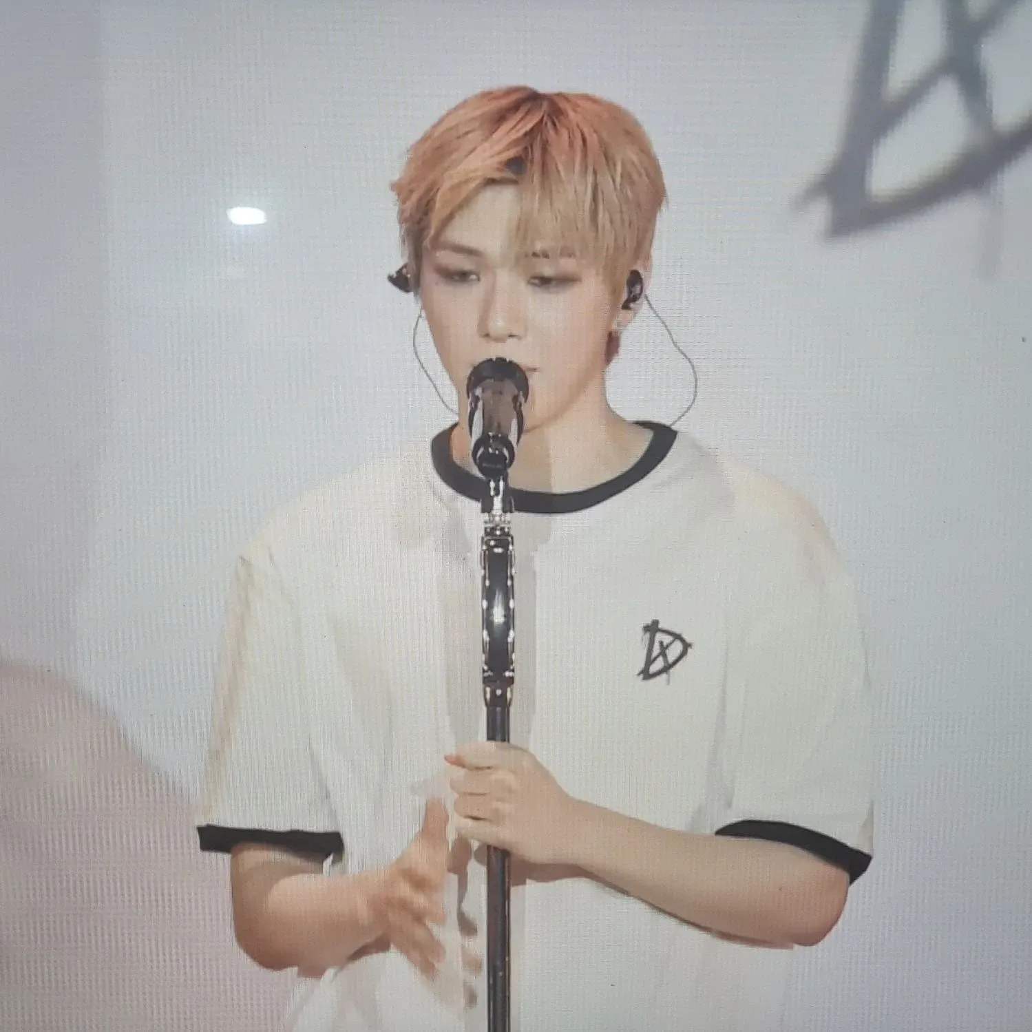 Foto aktivitas terbaru Kang Daniel