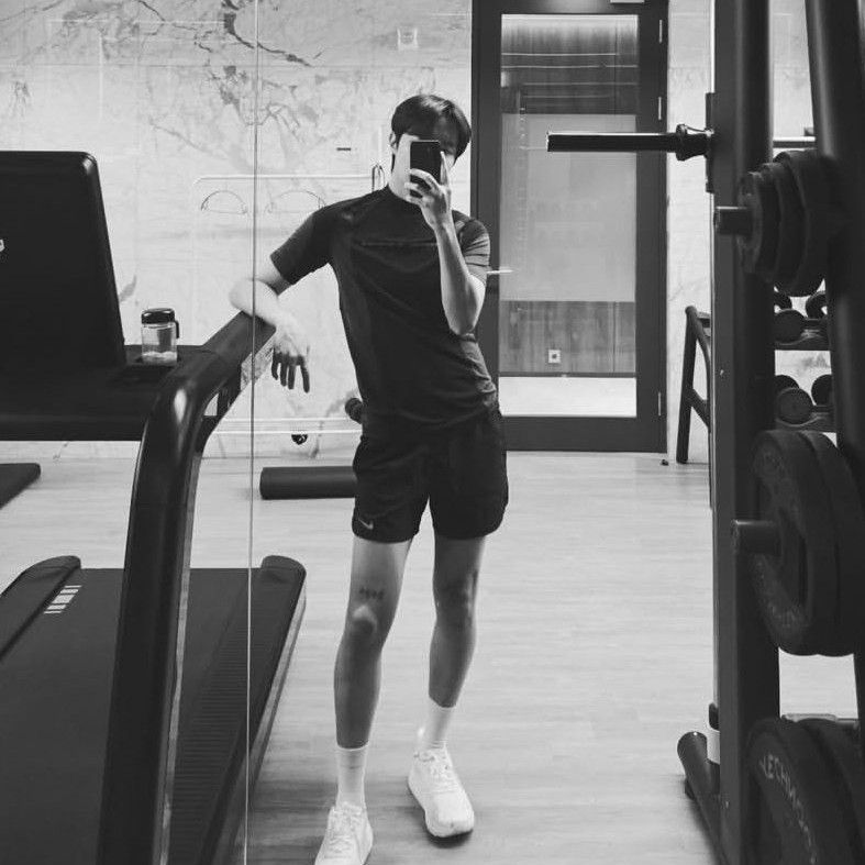 Momen yang diabadikan oleh penggemar j-hope (BTS)