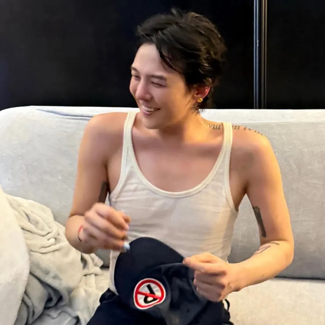 G-DRAGON (BIGBANG)的最新活動照片