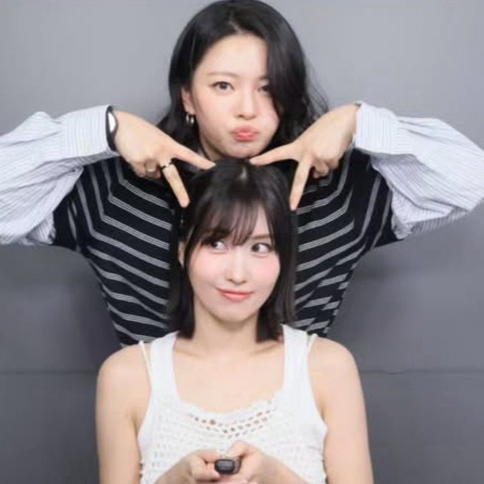 Potret di balik layar Momo (TWICE)