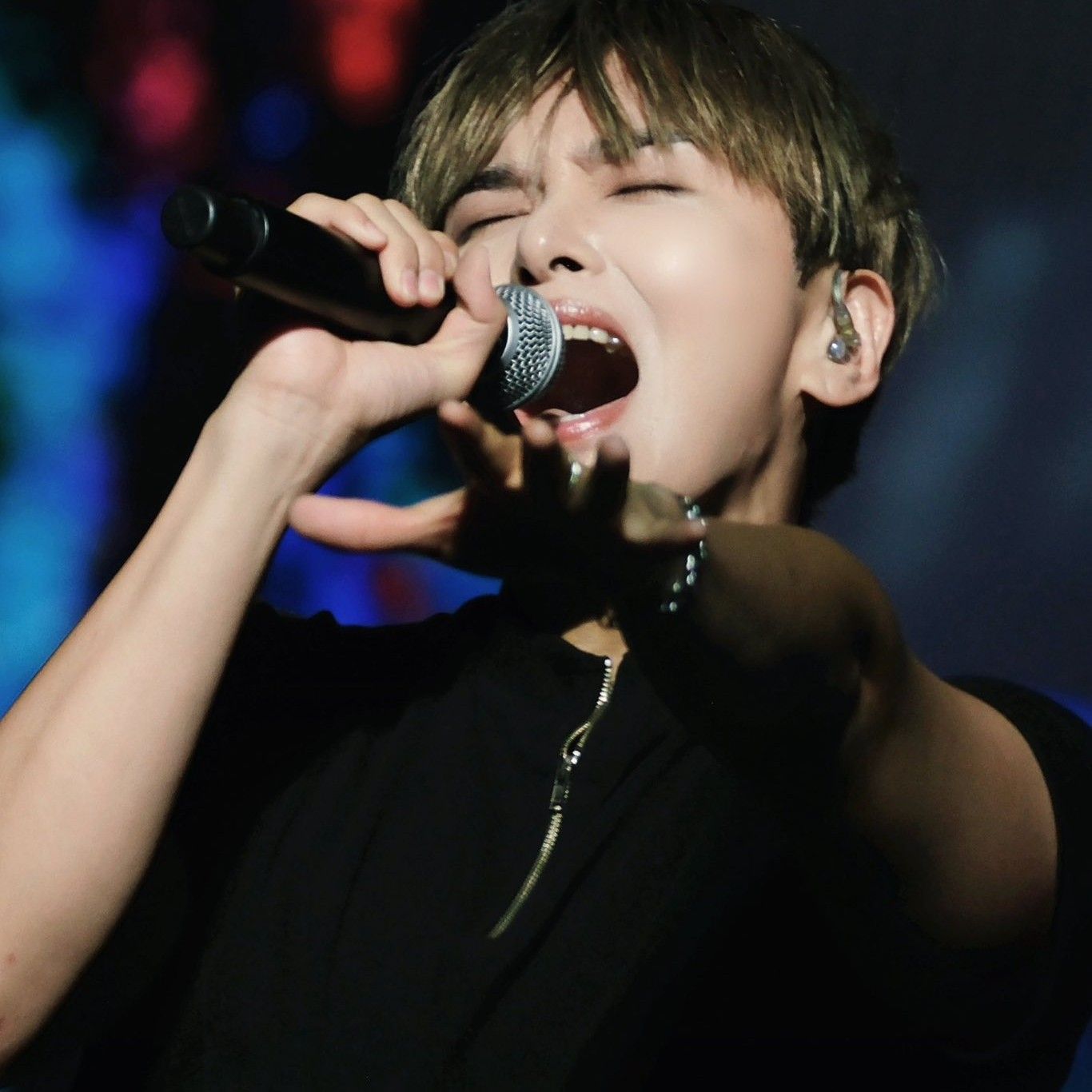 A moment captured by Ryeowook (Super Junior)'s fan