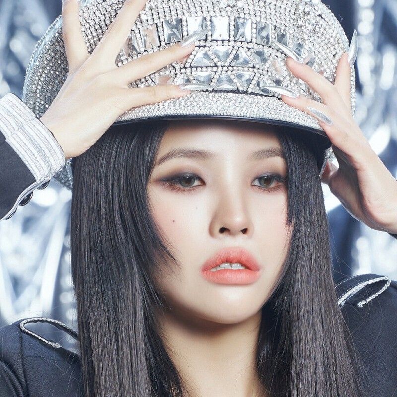 小娟 (i-dle)的最新活动照片