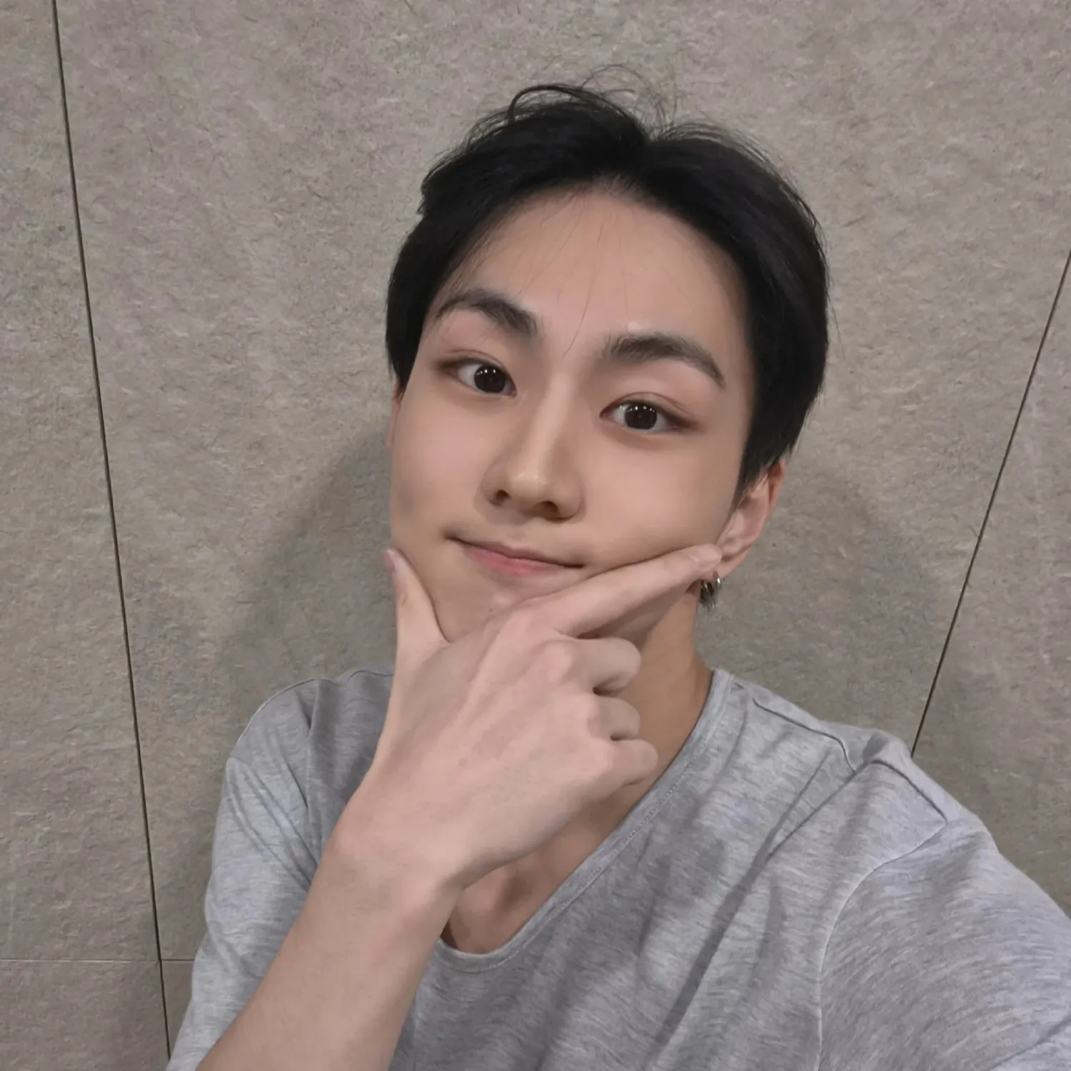 Behind-the-scenes cut of Jungwon (ENHYPEN)