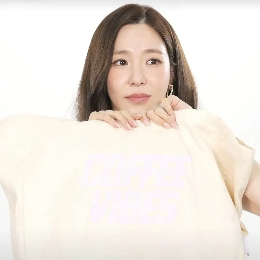 Latest photo of Tiffany Young (Girls' Generation)