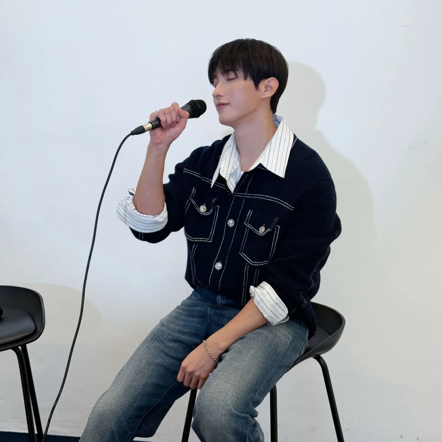 Behind-the-scenes cut of DK (SEVENTEEN)