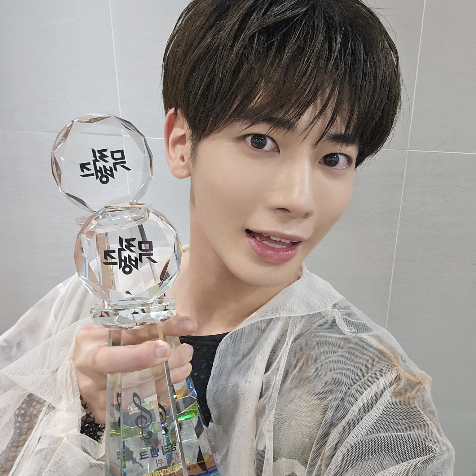 太顯 (TOMORROW X TOGETHER)的最新照片