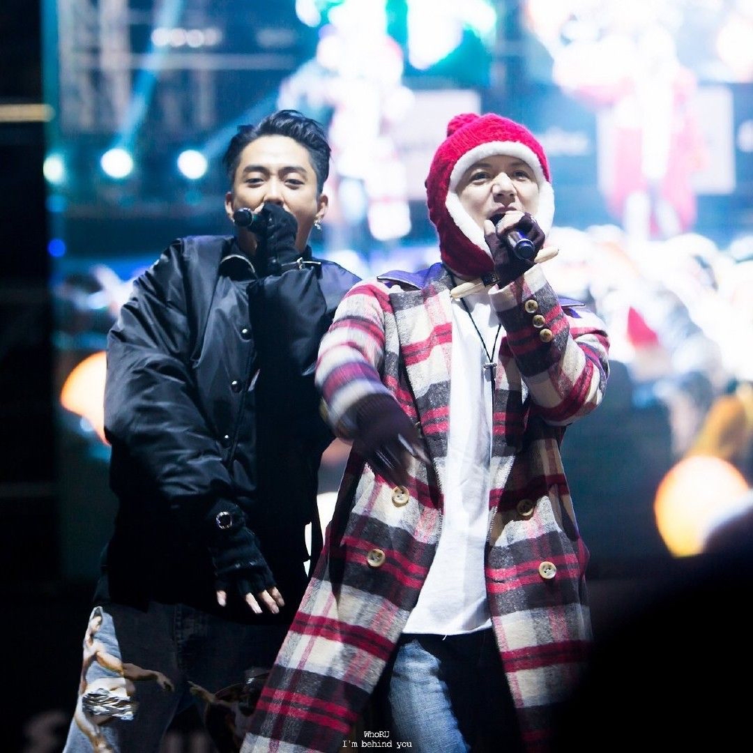 Recent activity shot of SECHSKIES