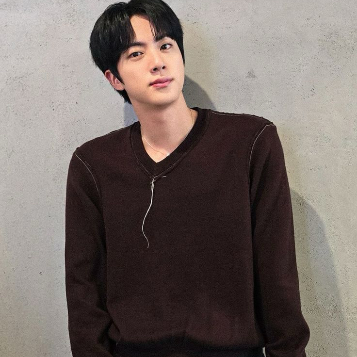 Jin (防弹少年团)的最新活动照片