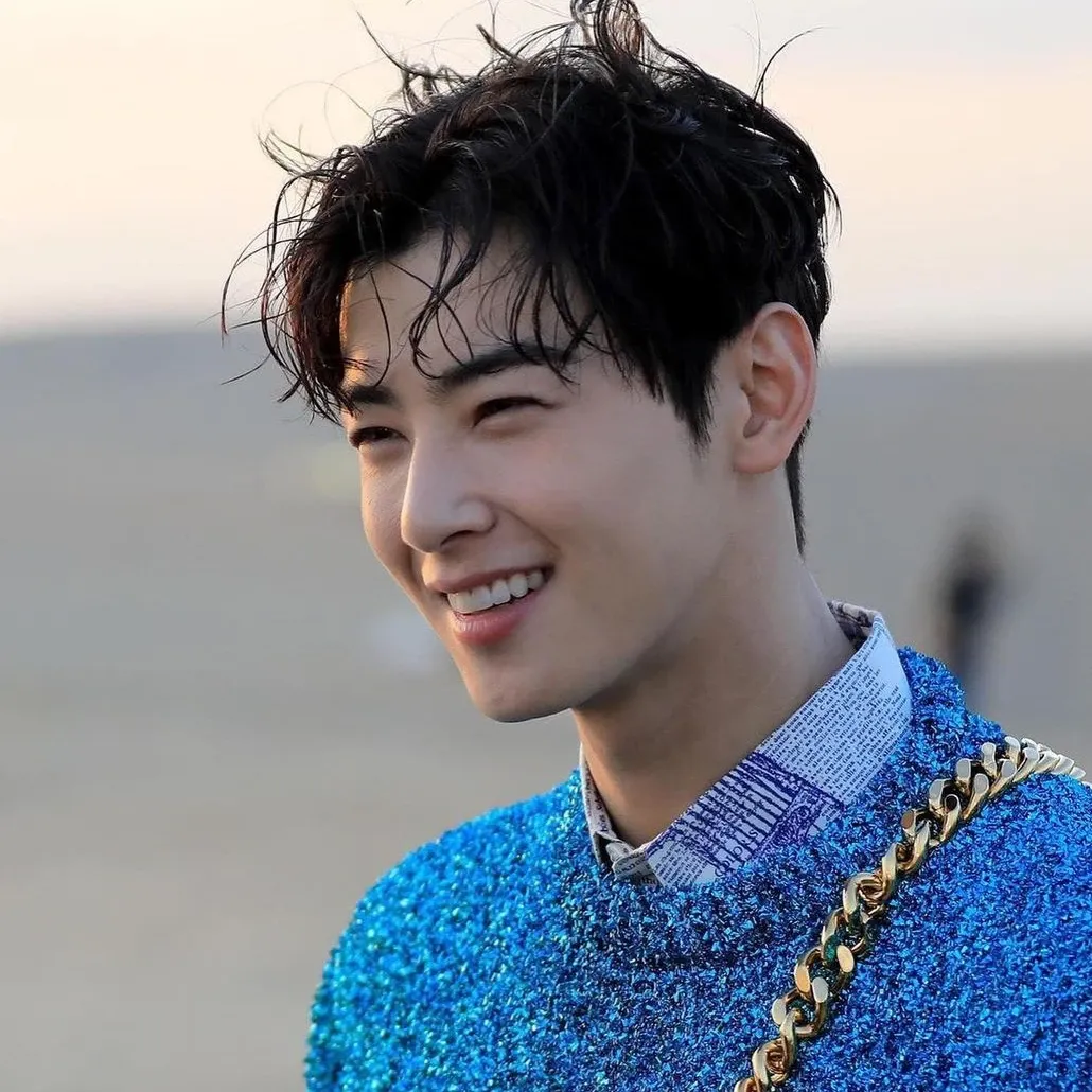 Recent activity shot of Eunwoo (ASTRO)