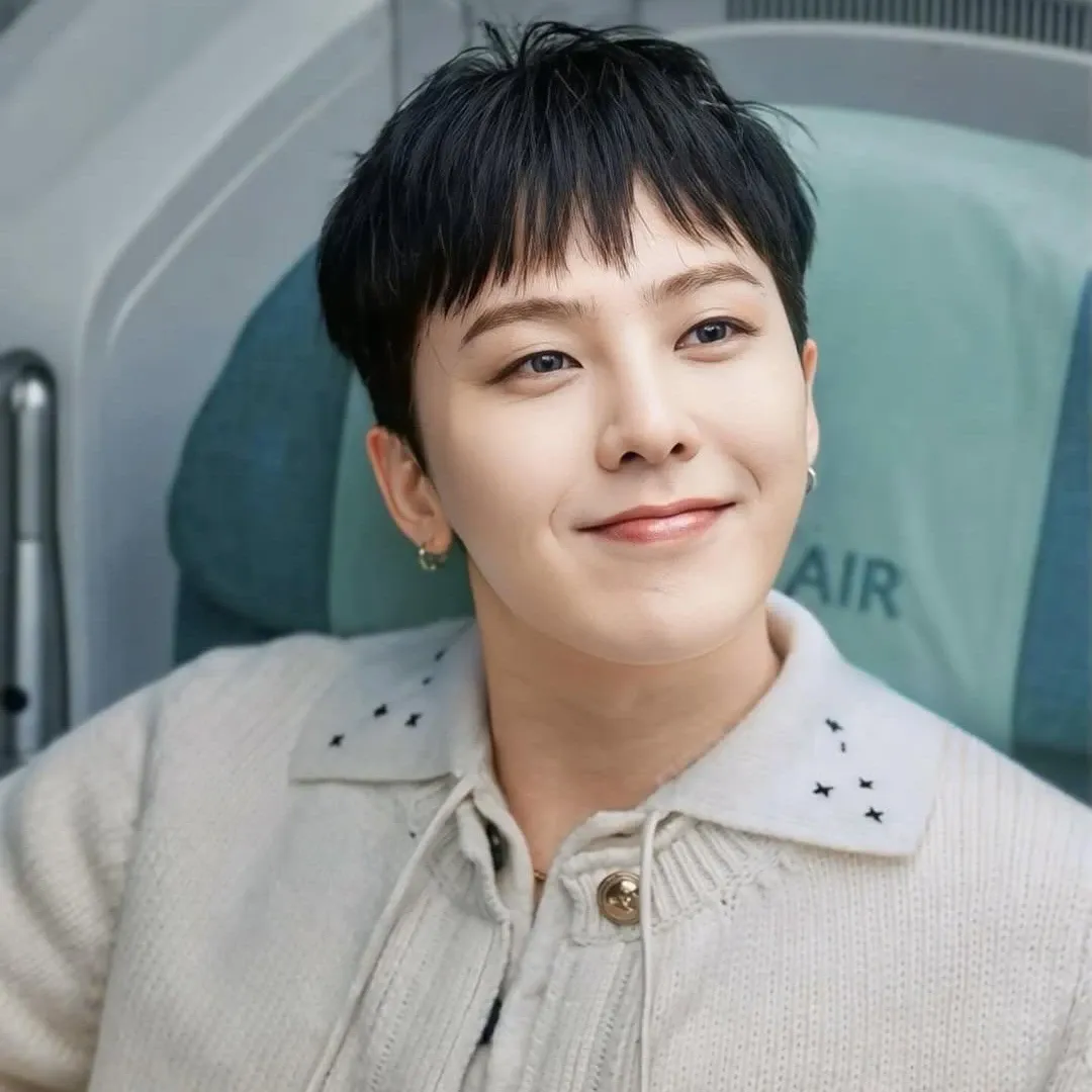 Foto terbaru G-DRAGON (BIGBANG)