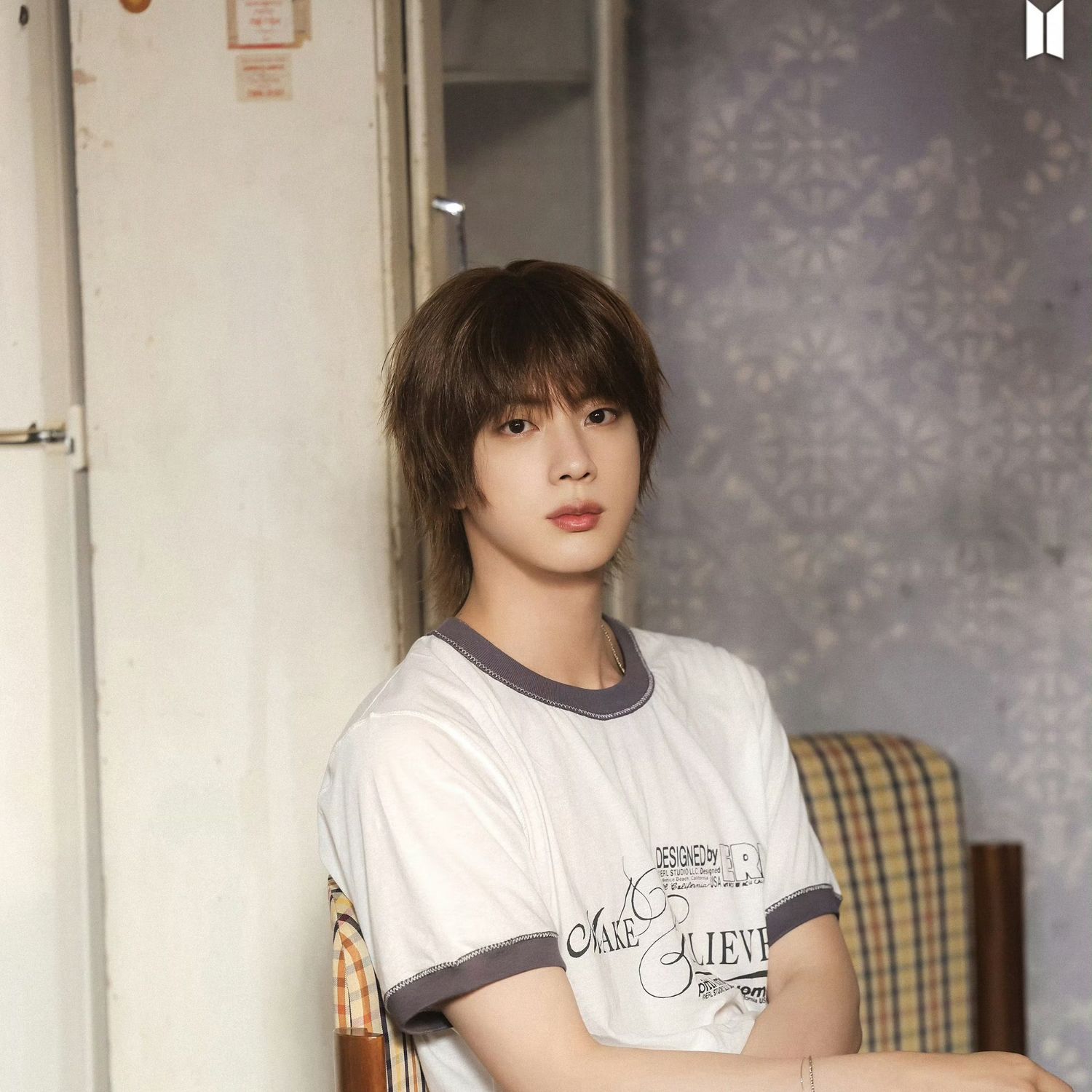 Behind-the-scenes cut of Jin (BTS)