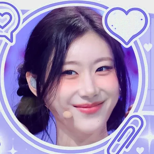Recent activity shot of Chaeryeong (ITZY)