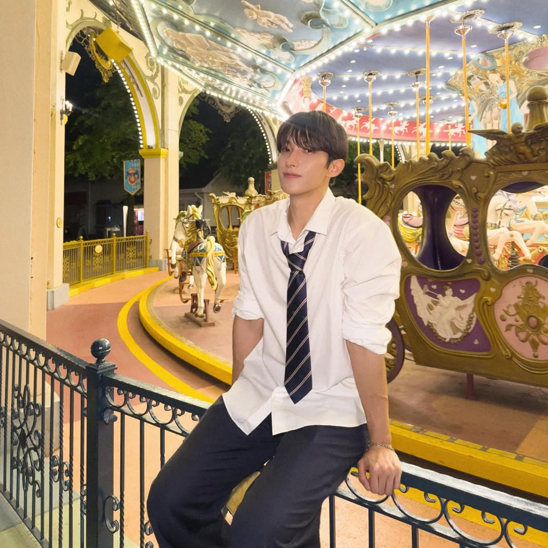 Foto aktivitas terbaru DK (SEVENTEEN)