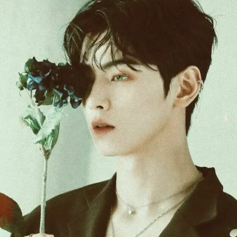 Recent activity shot of Eunwoo (ASTRO)