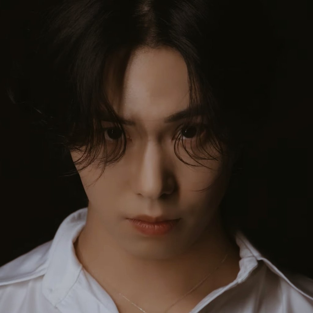 A moment captured by Rocky's fan