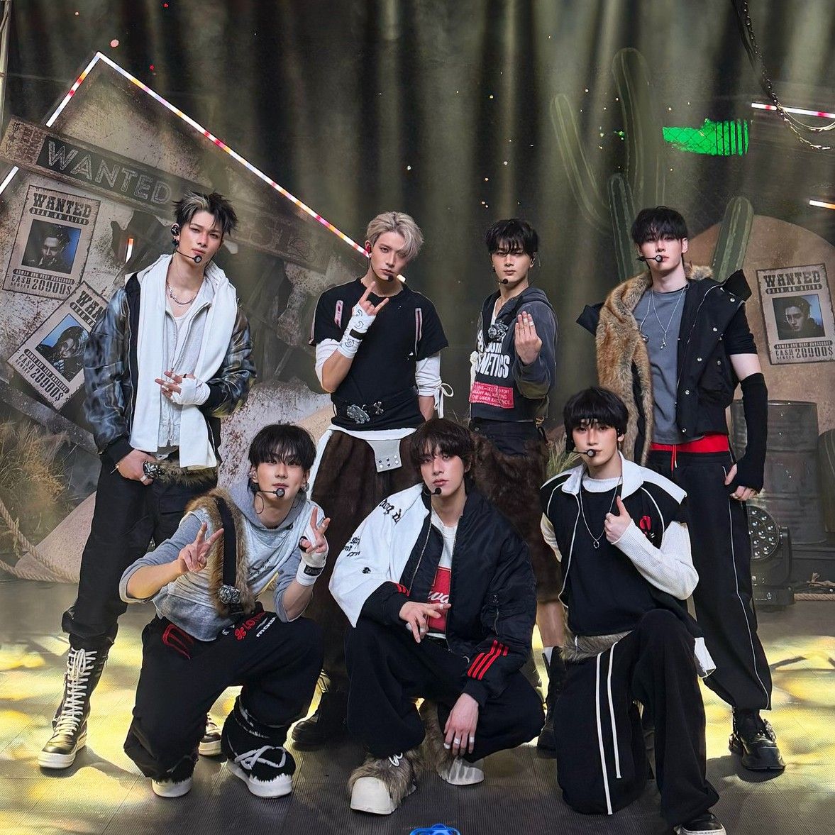 Foto aktivitas terbaru ENHYPEN