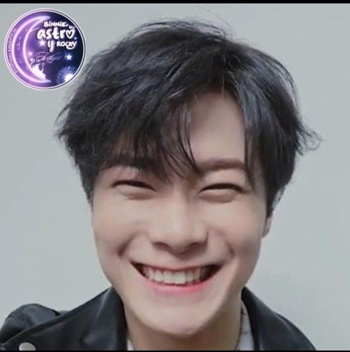 Latest photo of Moonbin (ASTRO)