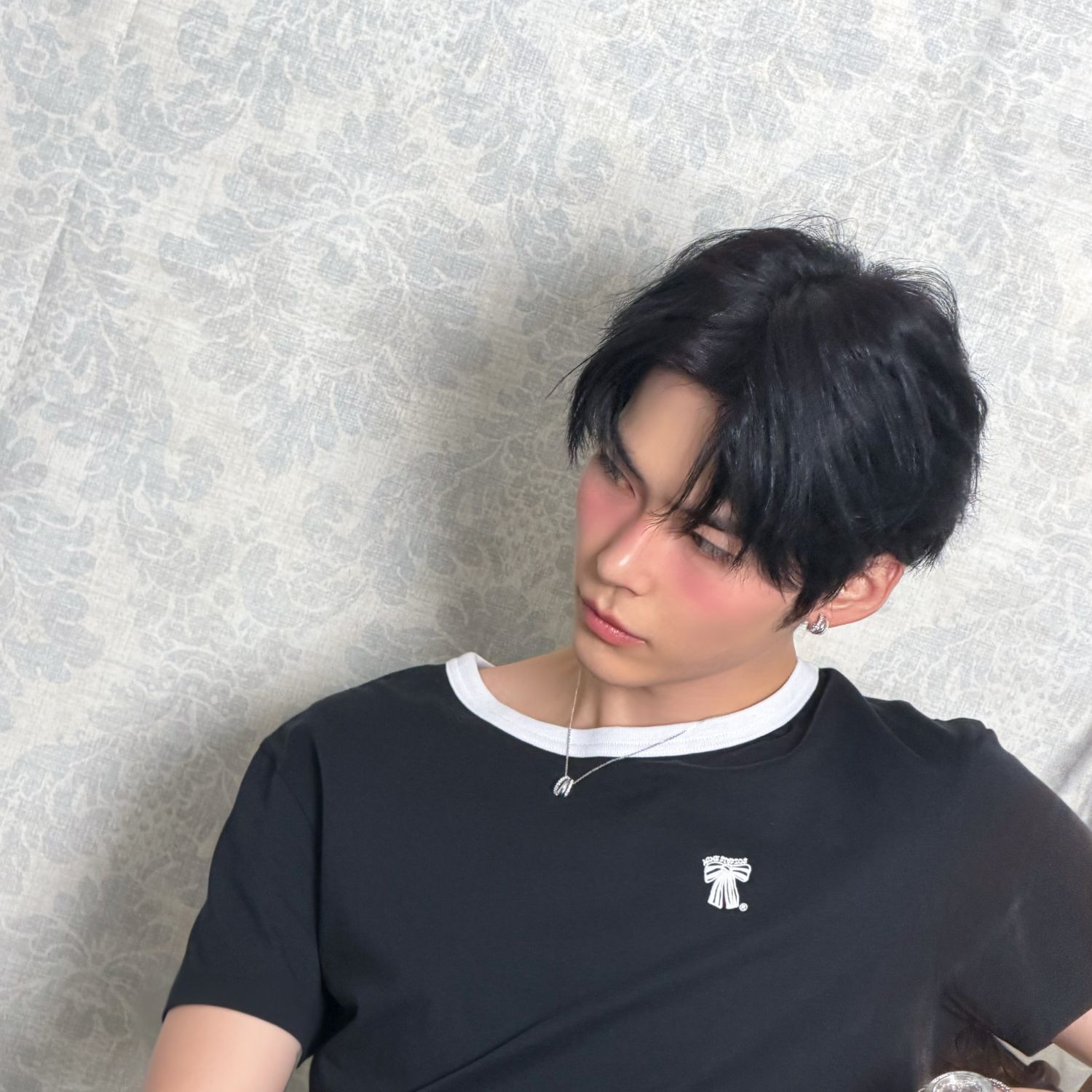 Latest photo of Sung Hanbin (ZEROBASEONE)