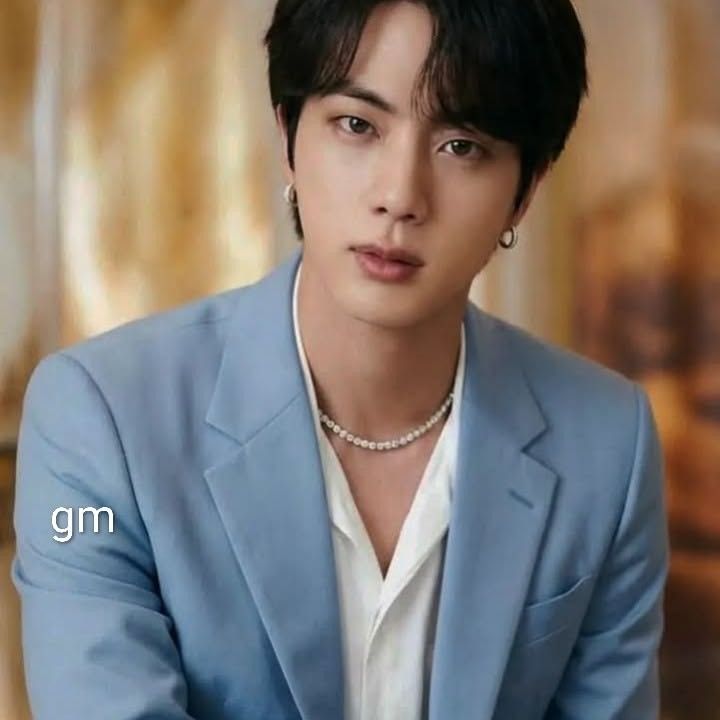 Foto aktivitas terbaru Jin (BTS)