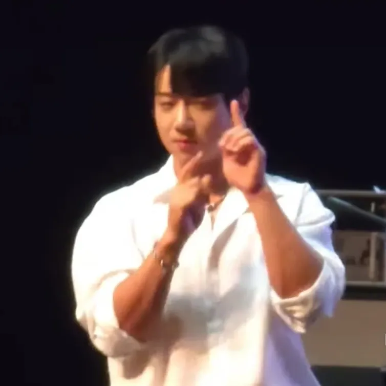 Potret di balik layar Hwang Chiyeol