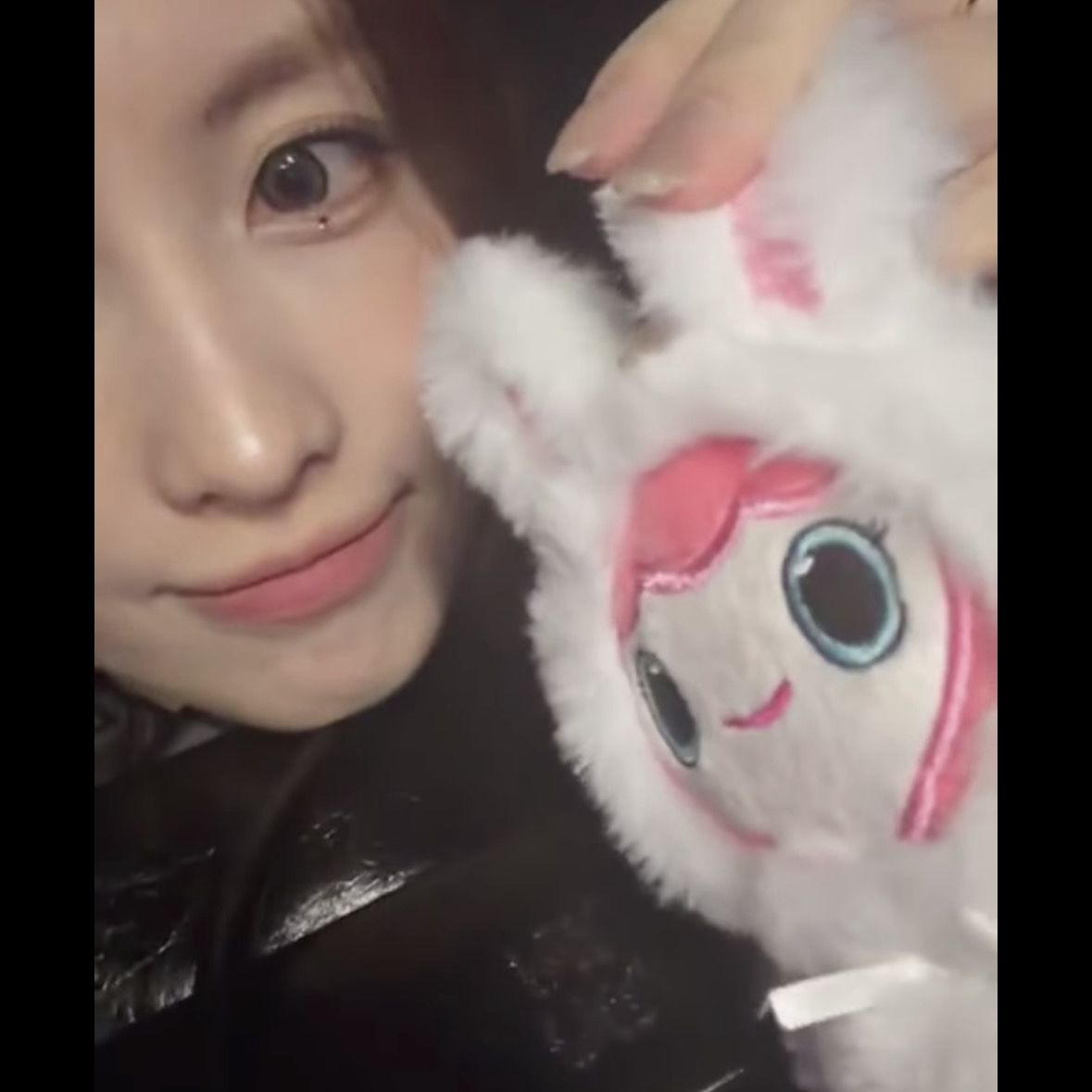 A moment captured by Momo (TWICE)'s fan