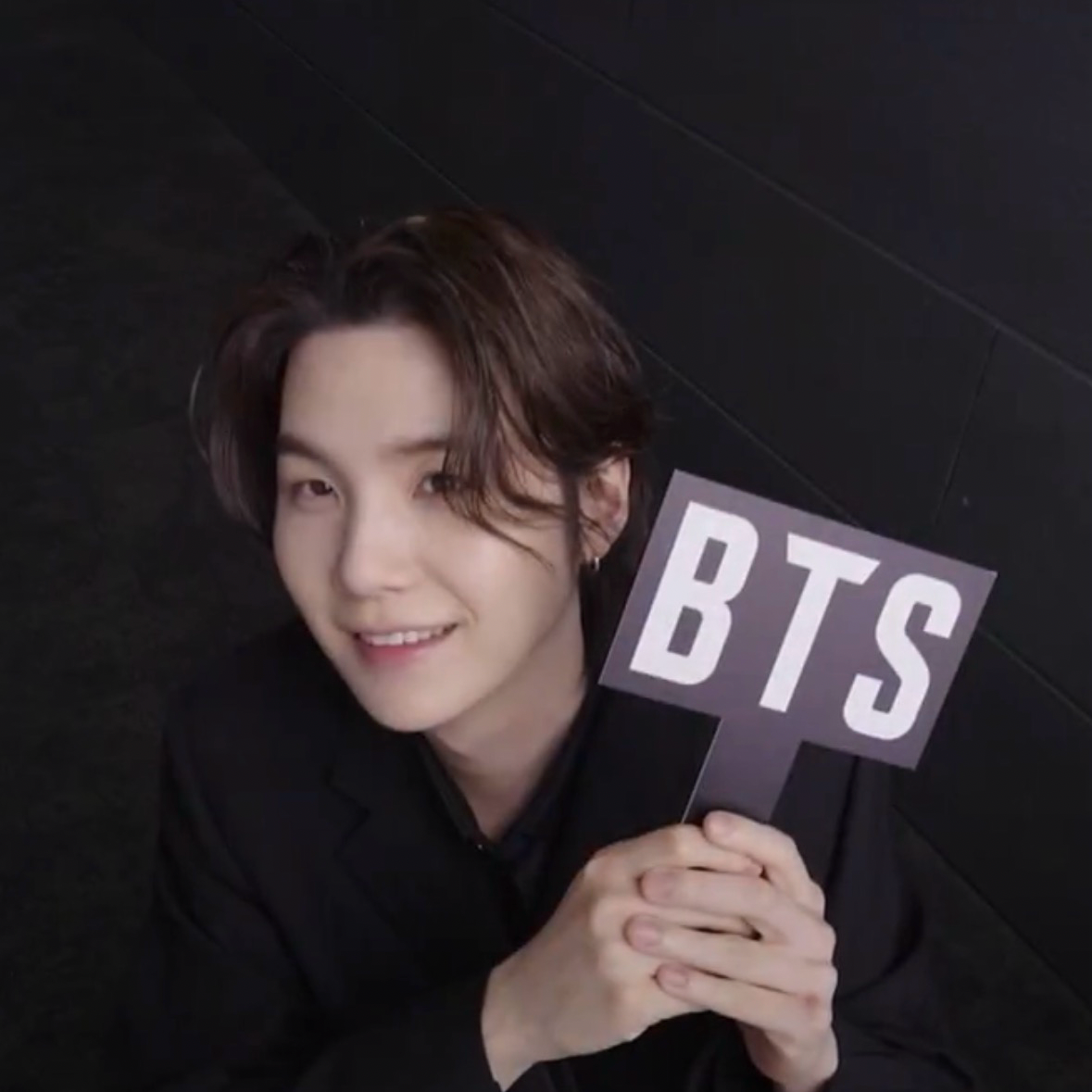 SUGA (防弹少年团)的最新活动照片