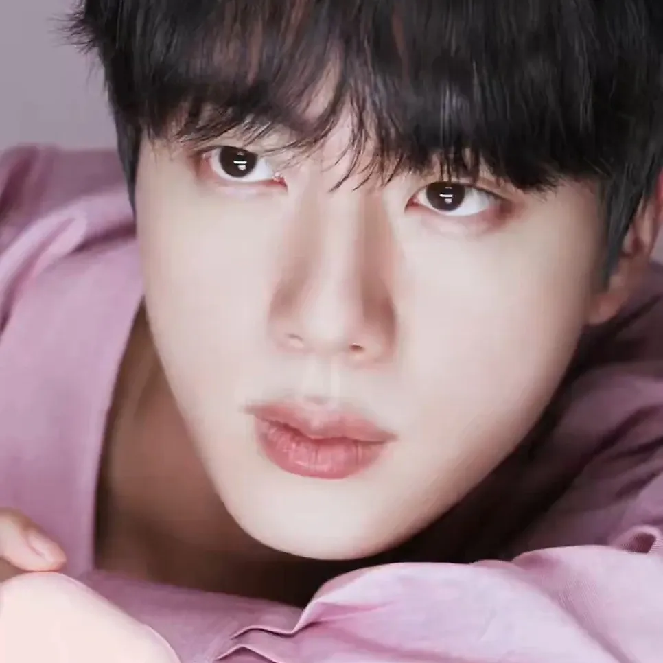 진 (방탄소년단)의 비하인드 컷