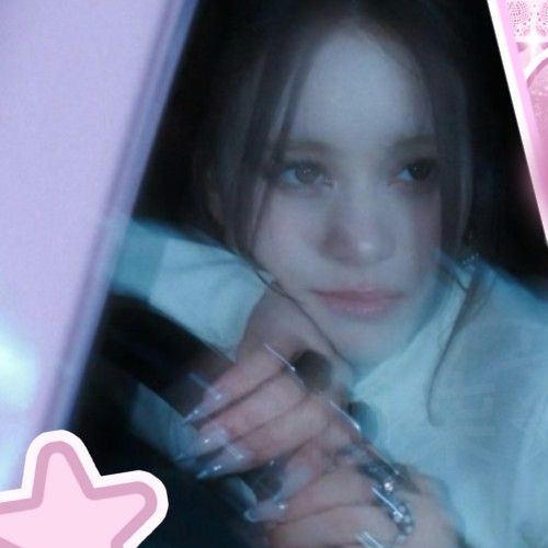 Behind-the-scenes cut of Nina (NiziU)