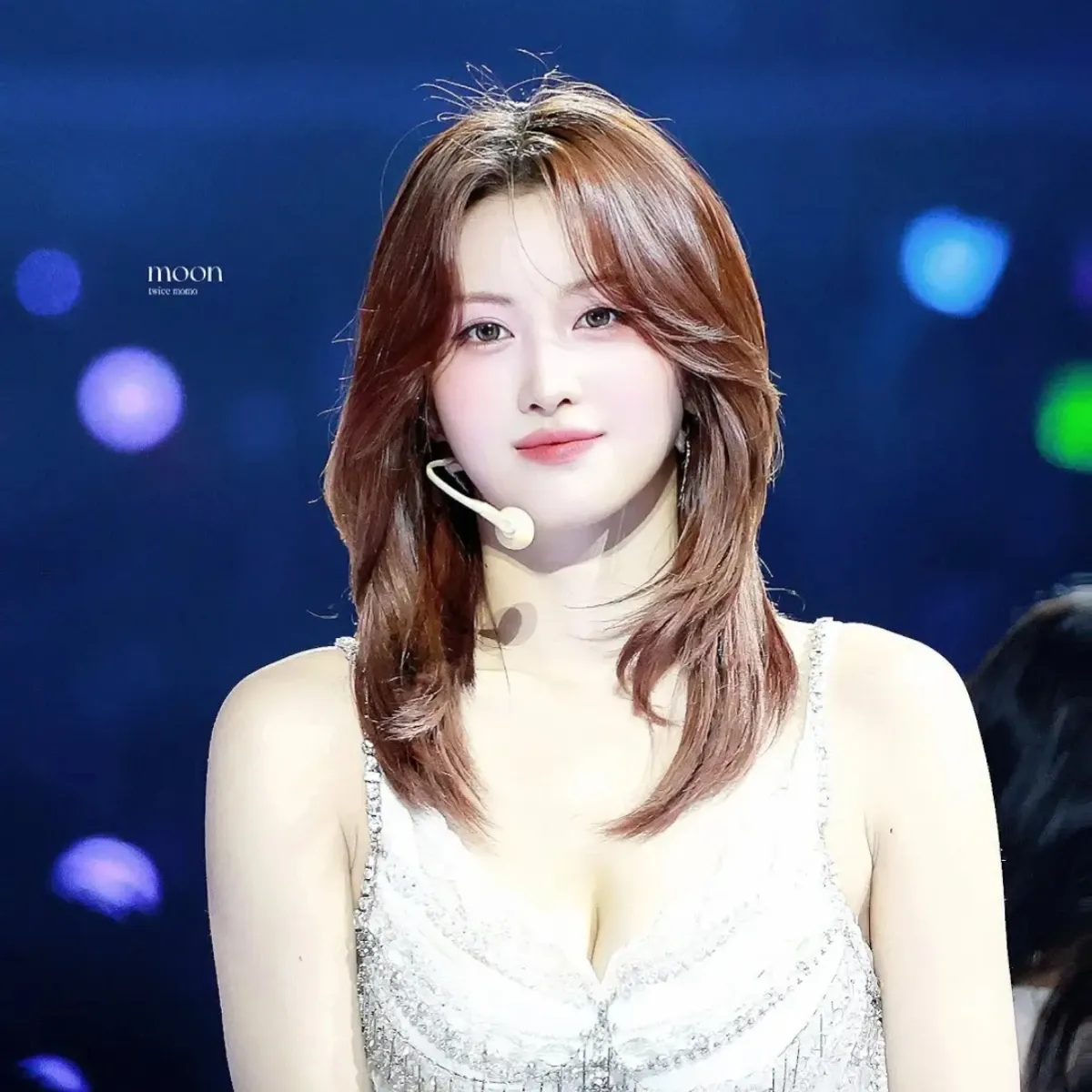 Foto terbaru Momo (TWICE)