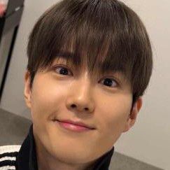 Latest photo of Suho (EXO)