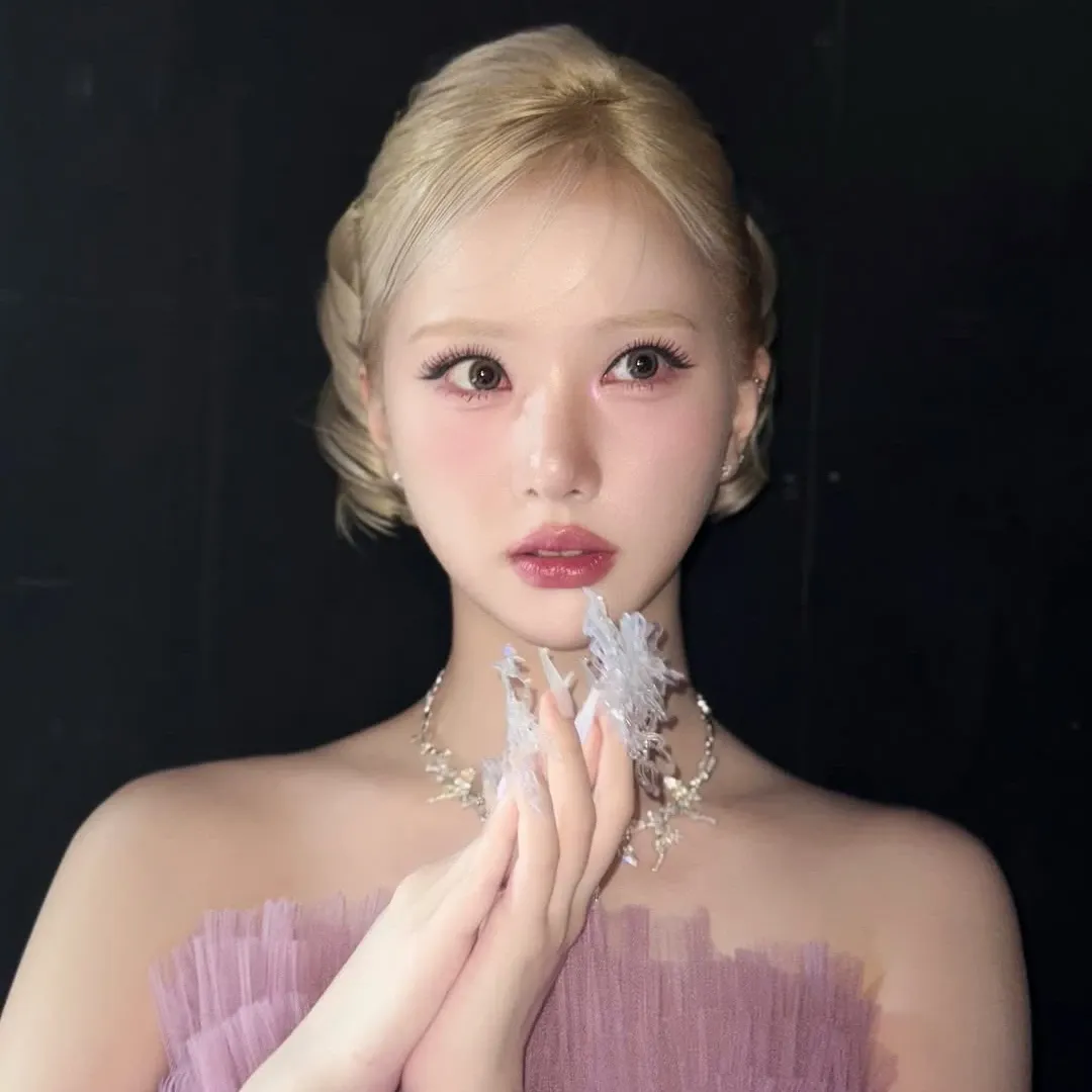 VIVIZ의 최신 사진