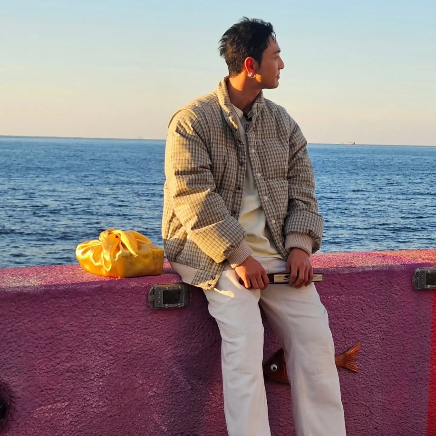 백호의 비하인드 컷