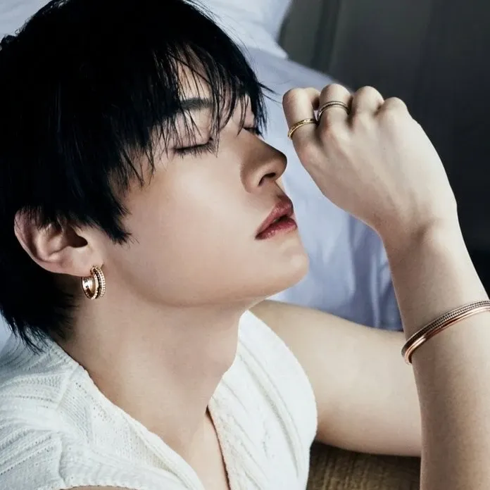 Recent activity shot of Lee Know (Stray Kids)