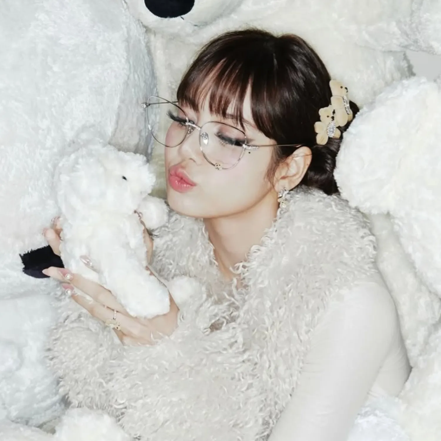 Foto aktivitas terbaru Lisa (BLACKPINK)