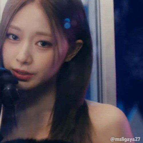 쯔위 (TWICE)의 비하인드 컷