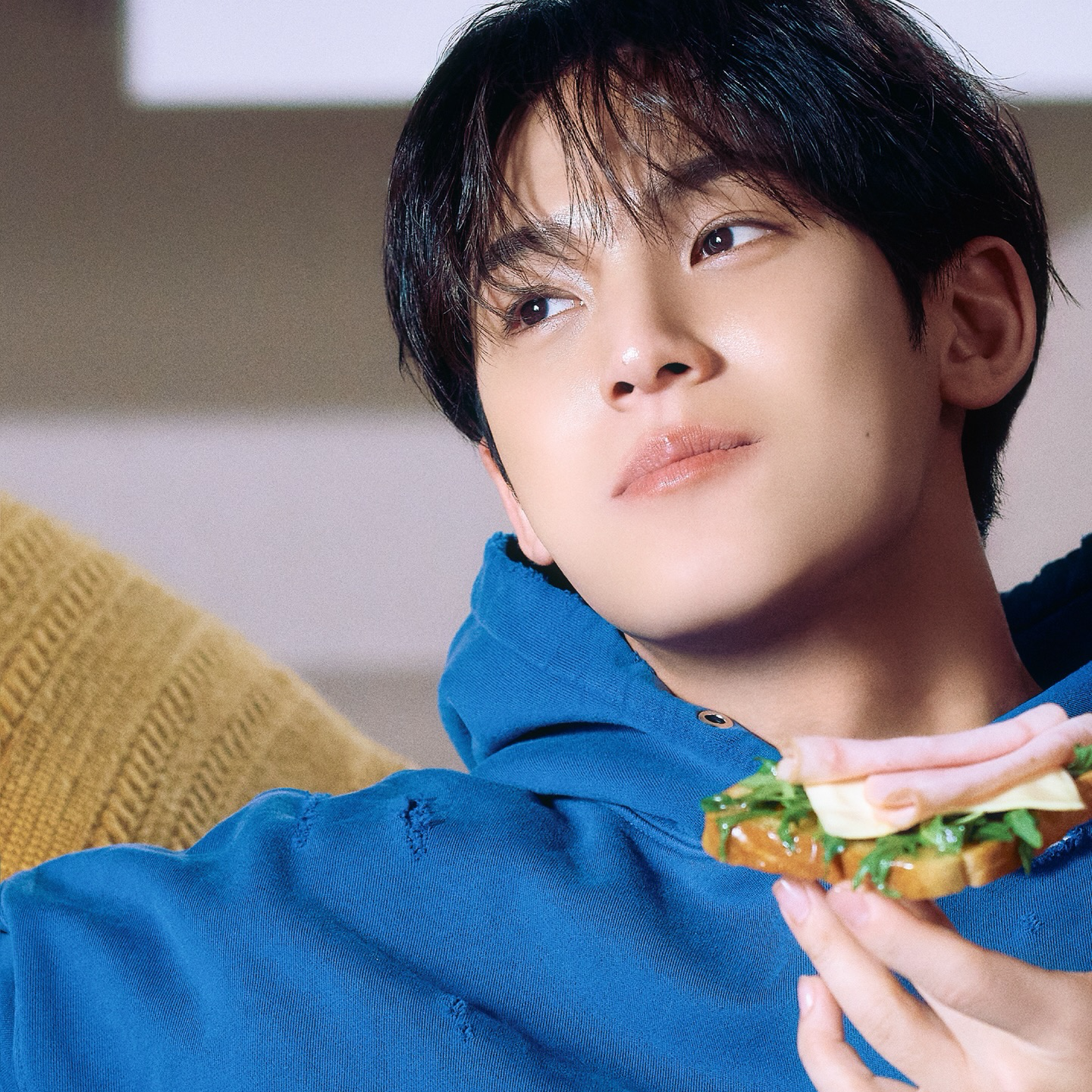 Latest photo of Mingyu (SEVENTEEN)