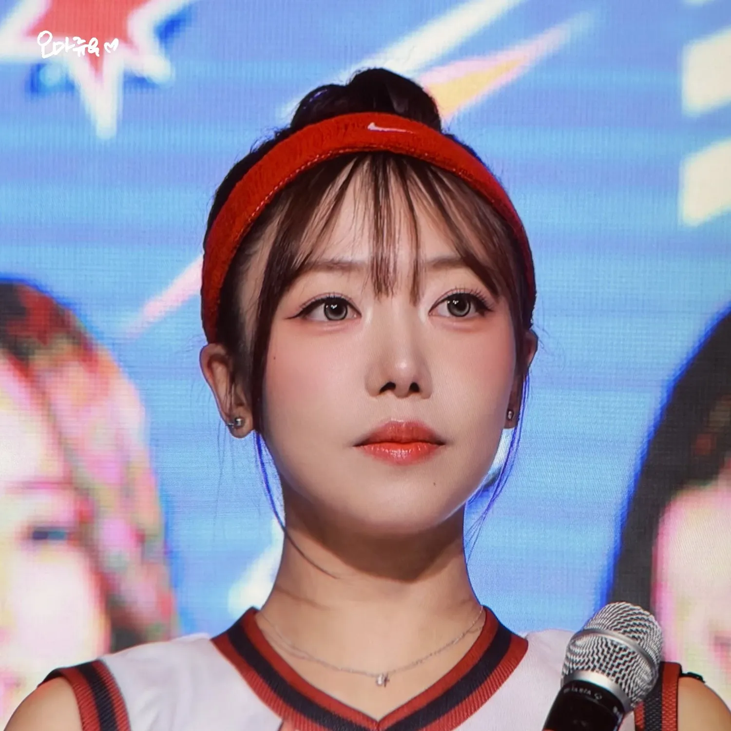 A moment captured by Kim Namjoo (Apink)'s fan