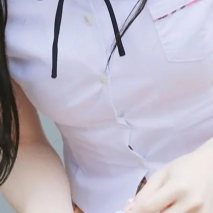 Behind-the-scenes cut of Chaeryeong (ITZY)