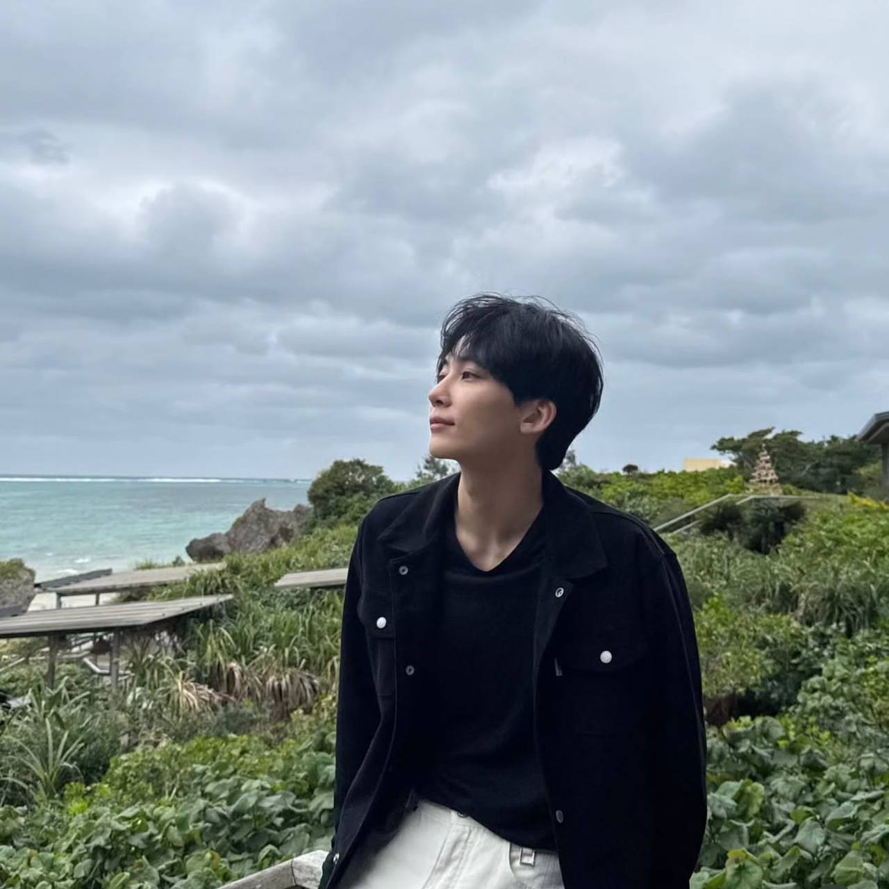 Recent activity shot of Jeonghan (SEVENTEEN)