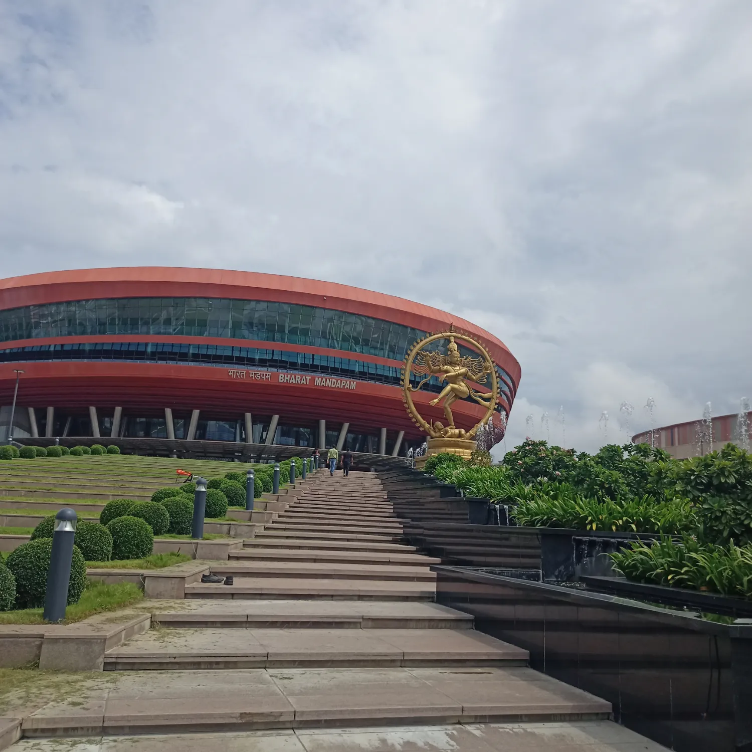 Foto aktivitas terbaru BTS