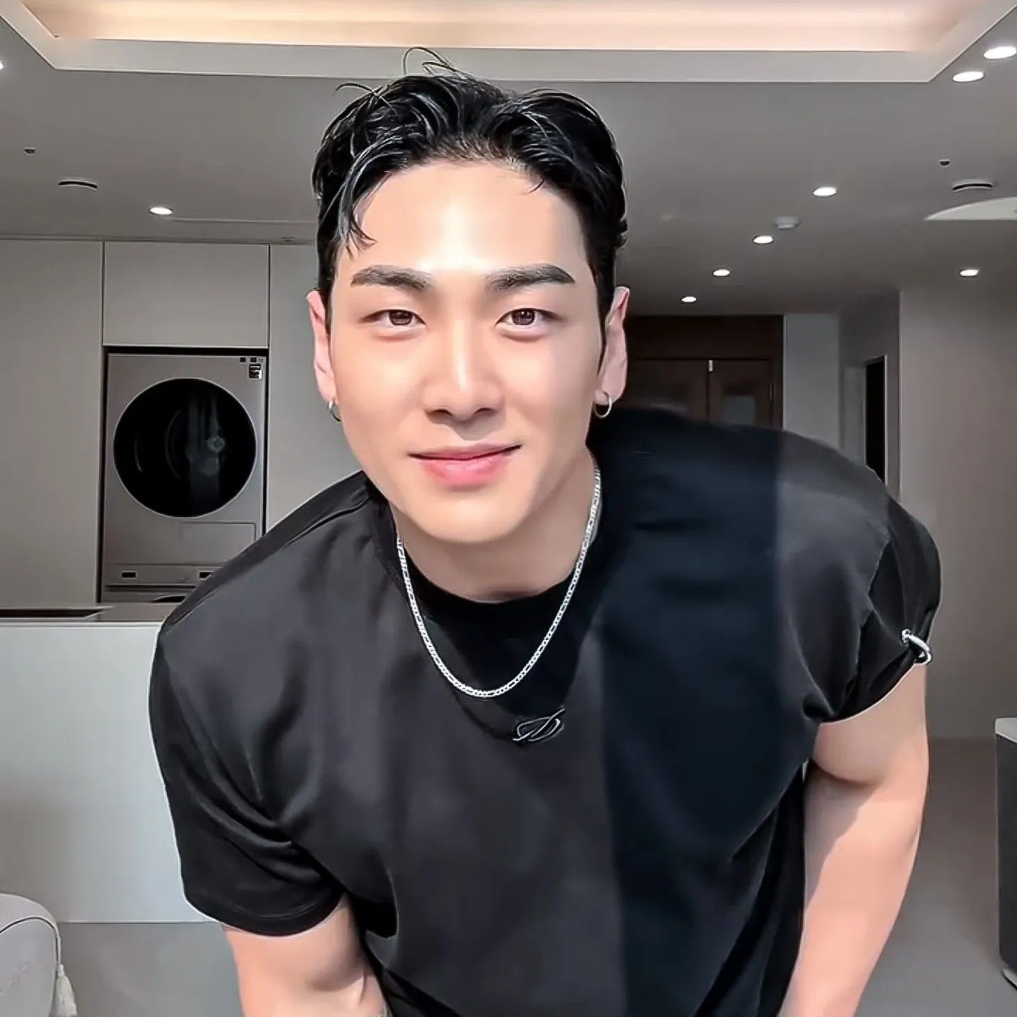 백호의 비하인드 컷