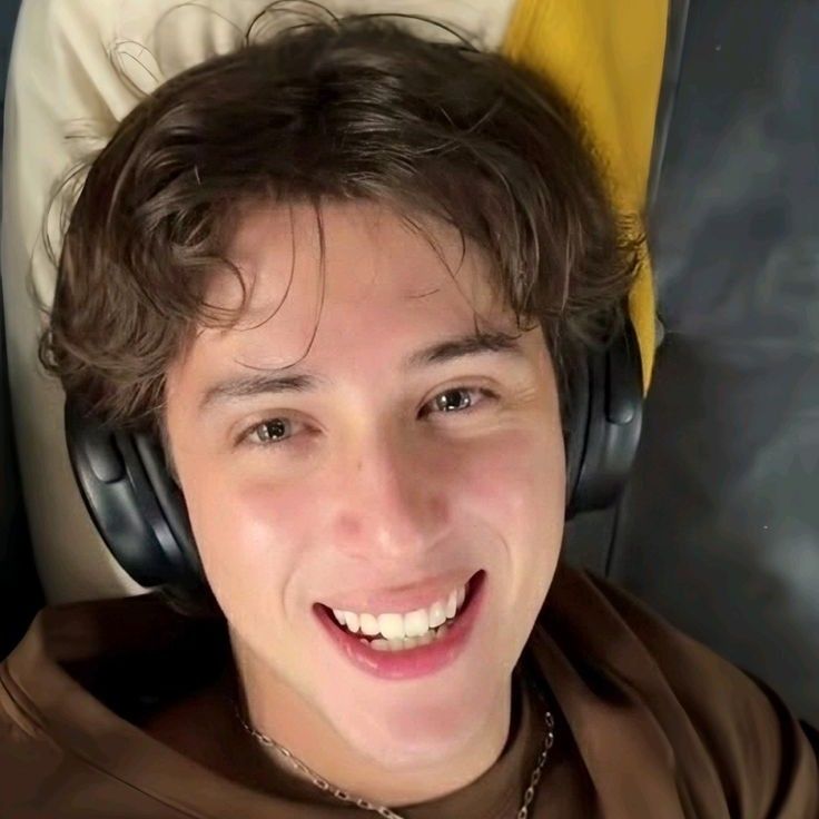 Latest photo of Alejandro (SANTOS BRAVOS)