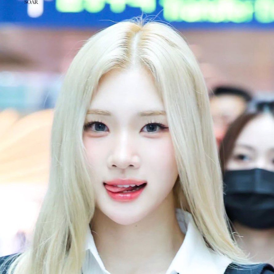 A moment captured by Juun (Hearts2Hearts)'s fan