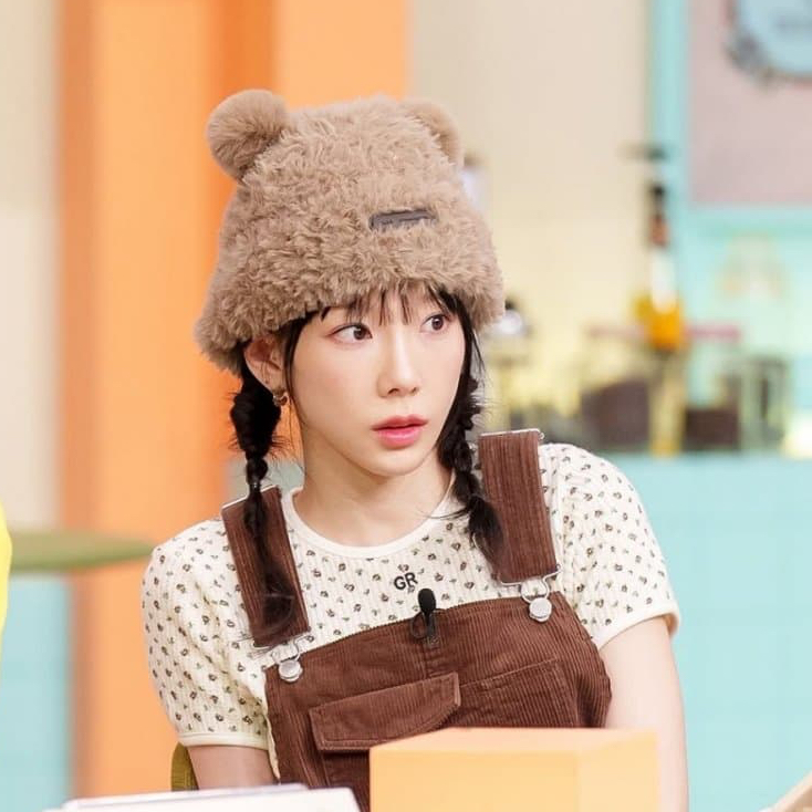 Foto terbaru Taeyeon (Girls' Generation)