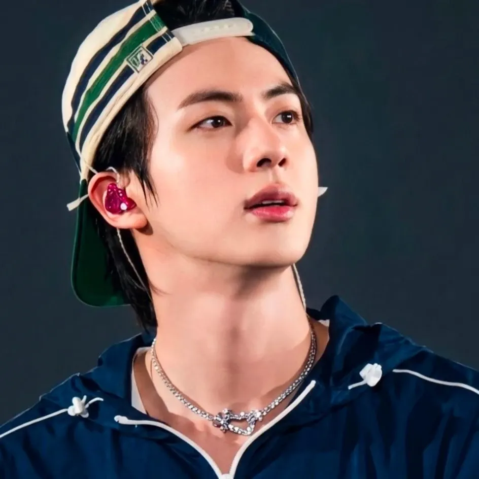 Potret di balik layar Jin (BTS)