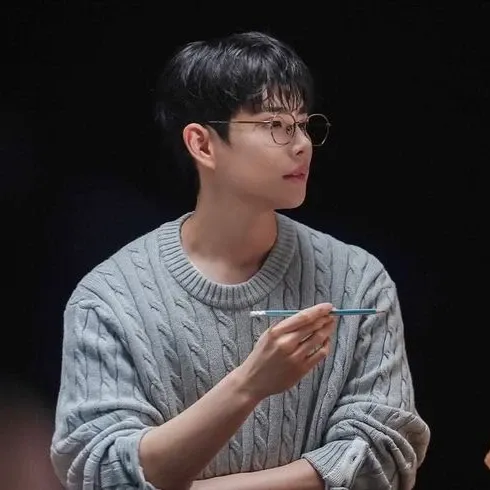 A moment captured by MJ (ASTRO)'s fan