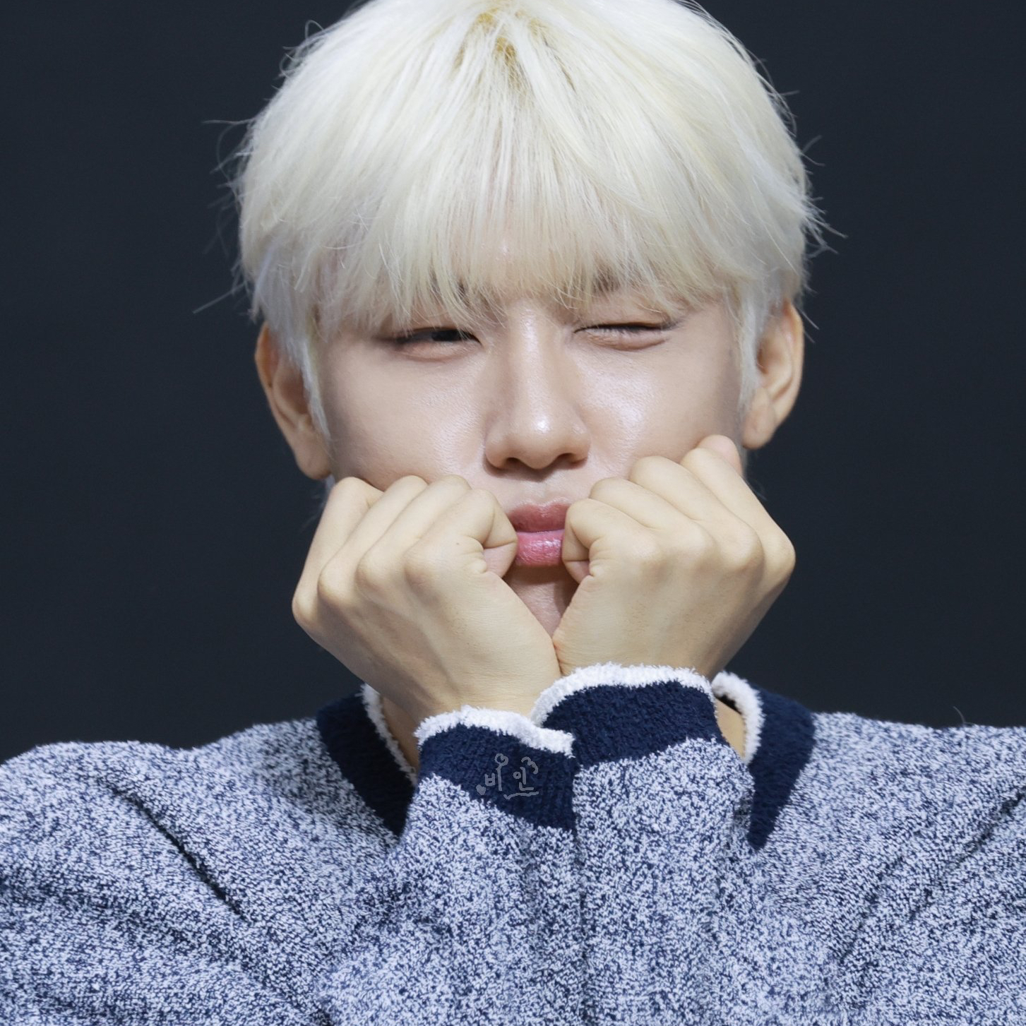 朴佑镇 (AB6IX)粉丝拍下的瞬间