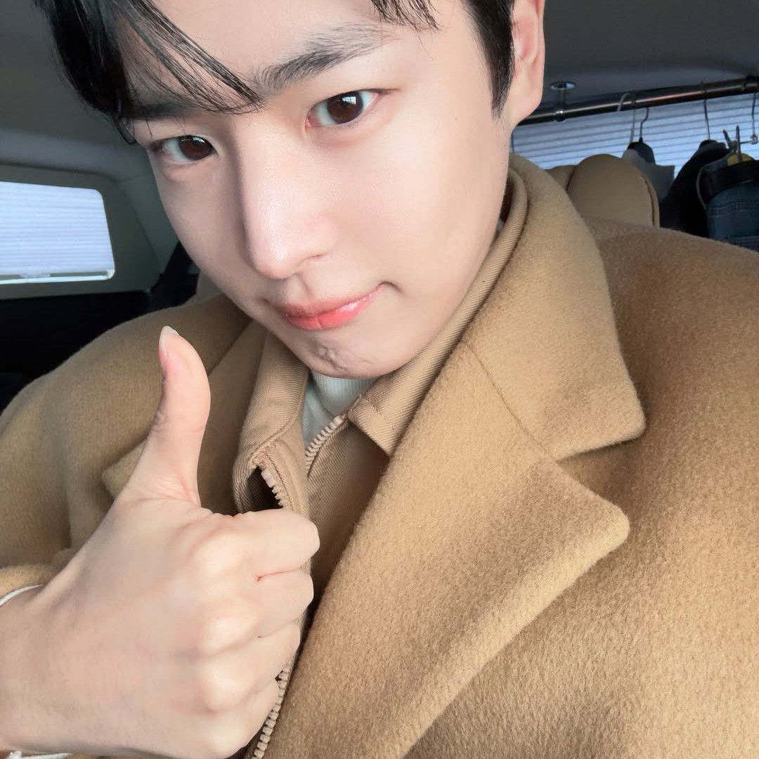 Recent activity shot of Choi Byungchan