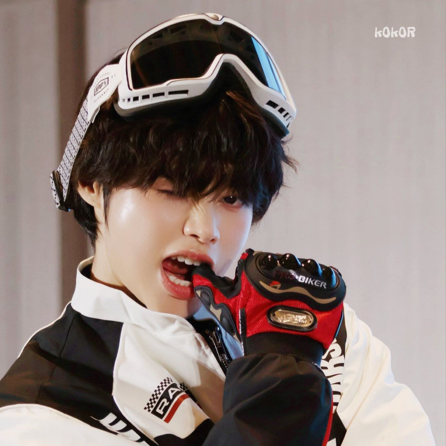 A moment captured by Hanbin (TEMPEST)'s fan